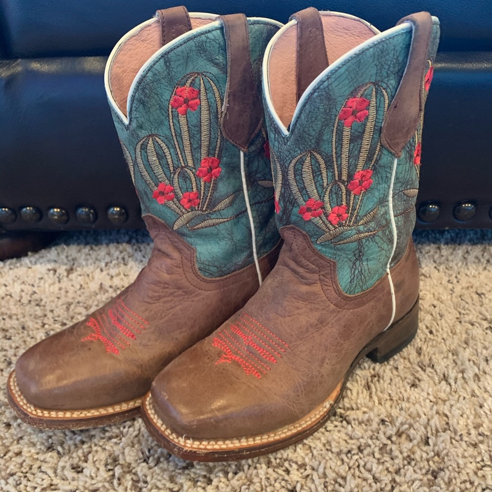 Cowgirl Boots!